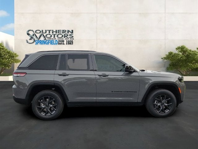 2027 Jeep Grand Cherokee GRAND CHEROKEE LAREDO ALTITUDE 4X2