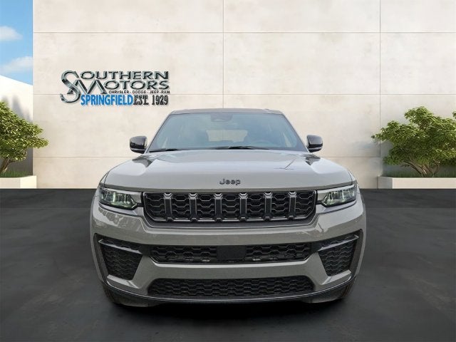 2027 Jeep Grand Cherokee GRAND CHEROKEE LAREDO ALTITUDE 4X2