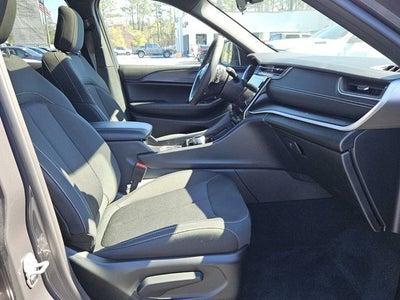 2025 Jeep Grand Cherokee Laredo X 4x4