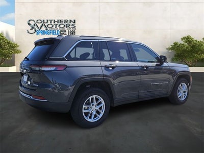 2025 Jeep Grand Cherokee Laredo X 4x4