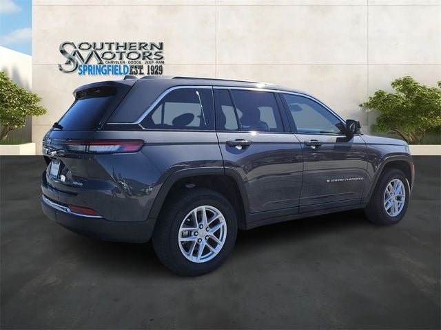 2025 Jeep Grand Cherokee Laredo X 4x4