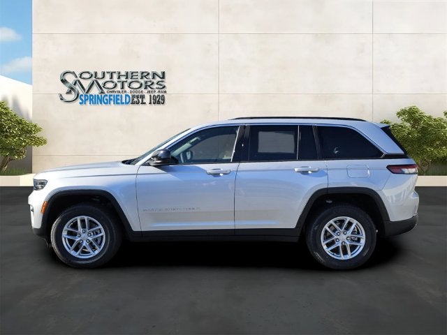 2026 Jeep Grand Cherokee GRAND CHEROKEE LAREDO X 4X4