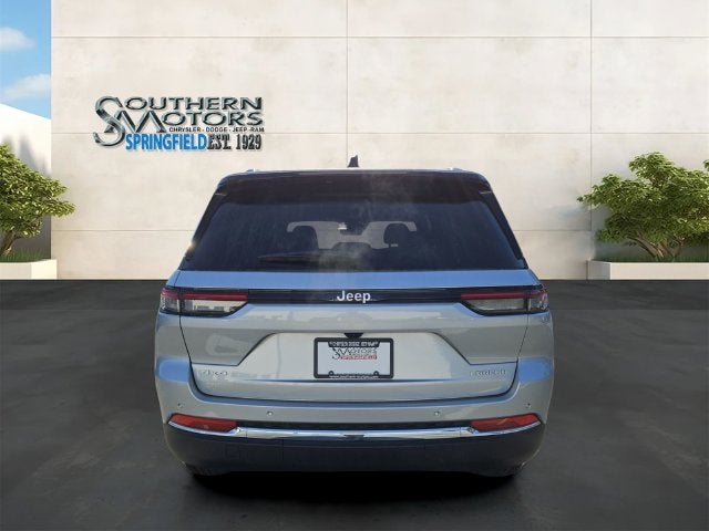 2026 Jeep Grand Cherokee GRAND CHEROKEE LAREDO X 4X4
