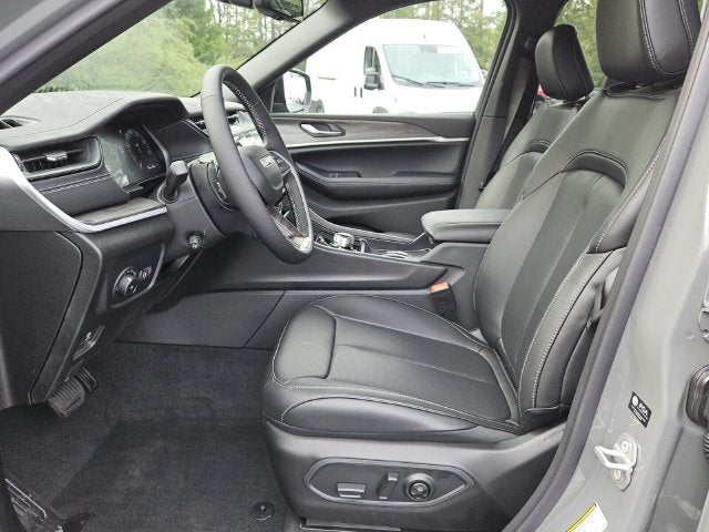 2027 Jeep Grand Cherokee GRAND CHEROKEE LIMITED 4X4