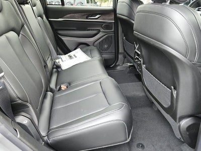 2027 Jeep Grand Cherokee GRAND CHEROKEE LIMITED 4X4