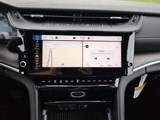 2027 Jeep Grand Cherokee GRAND CHEROKEE LIMITED 4X4