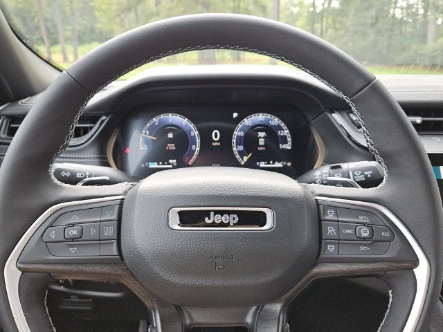 2027 Jeep Grand Cherokee GRAND CHEROKEE LIMITED 4X4
