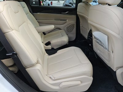 2025 Jeep Grand Cherokee L Limited 4x2