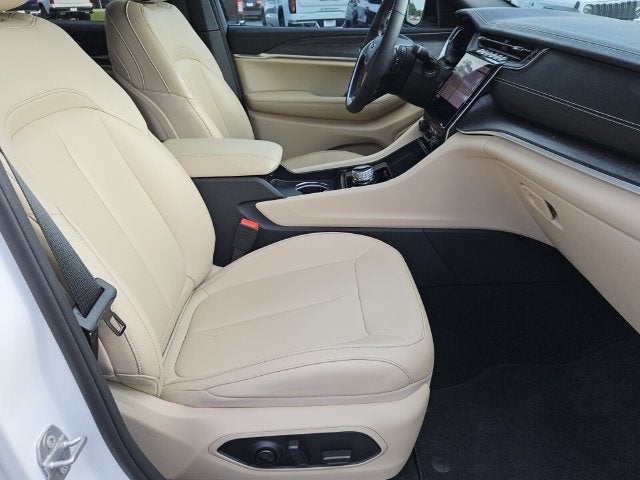 2025 Jeep Grand Cherokee L Limited 4x2