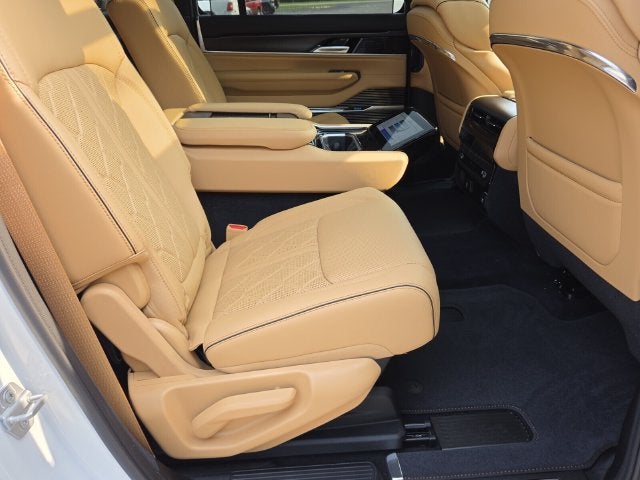 2026 Jeep Grand Wagoneer GRAND WAGONEER L SUMMIT RESERVE 4X4