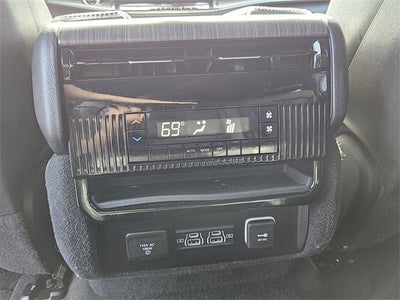 2024 Jeep Wagoneer Series II 4x2