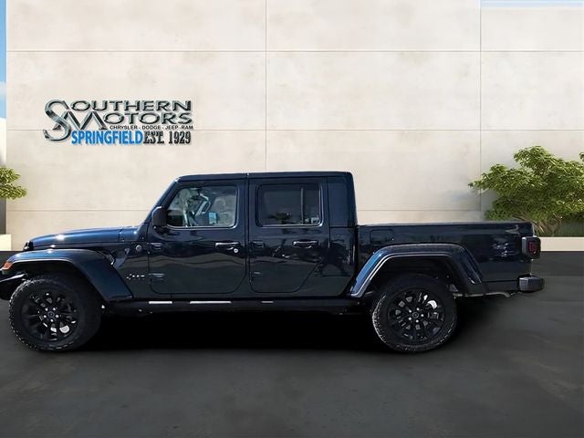 2025 Jeep Gladiator Nighthawk
