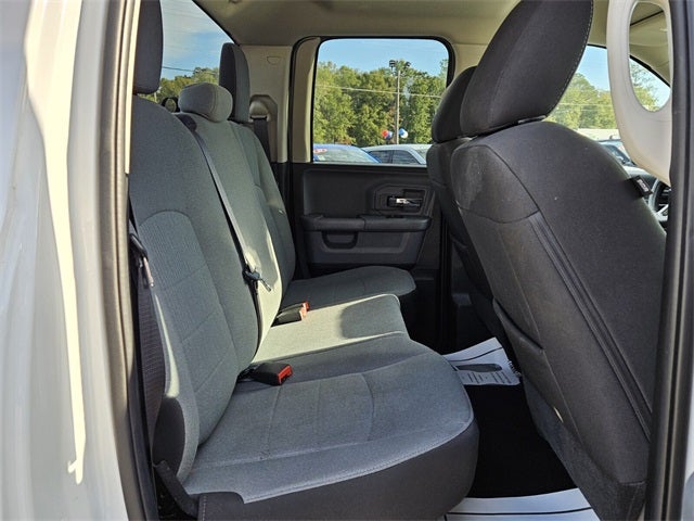 2024 RAM 1500 Classic SLT Quad Cab 4x2 6'4' Box