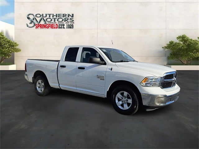2024 RAM 1500 Classic SLT Quad Cab 4x2 6'4' Box