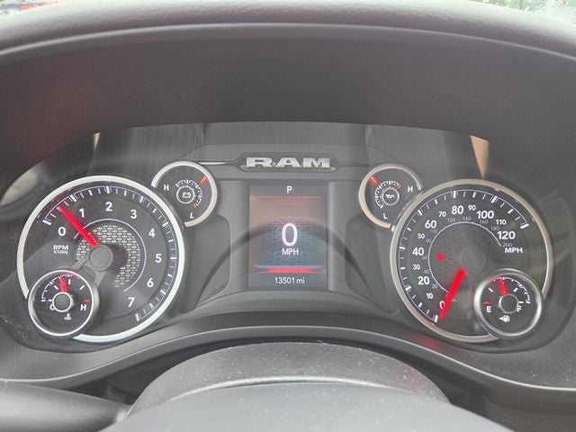 2025 RAM 1500 Big Horn Crew Cab 4x4 5'7' Box