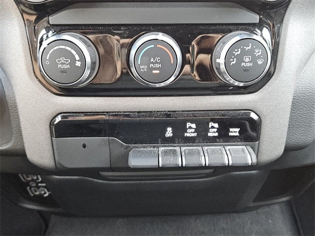 2025 RAM 1500 Tradesman Crew Cab 4x4 5'7' Box