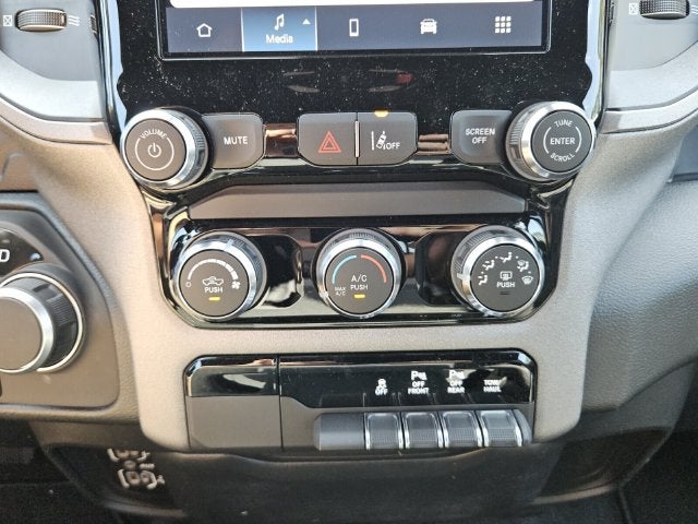 2026 RAM Ram 1500 RAM 1500 TRADESMAN CREW CAB 4X4 5'7' BOX