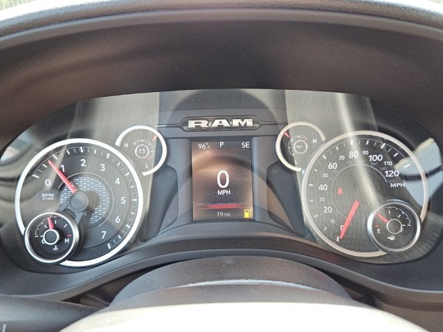 2026 RAM Ram 1500 RAM 1500 TRADESMAN CREW CAB 4X4 5'7' BOX