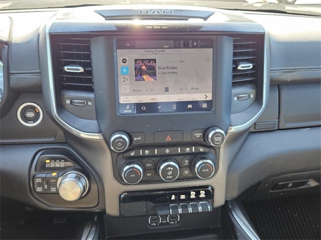 2022 RAM 1500 Laramie Crew Cab 4x4 5'7' Box