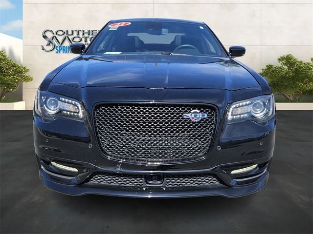 2023 Chrysler 300 300C