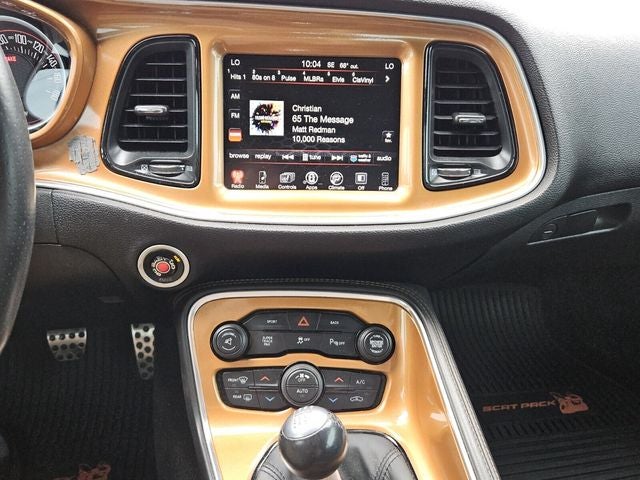 2016 Dodge Challenger 392 Hemi Scat Pack Shaker
