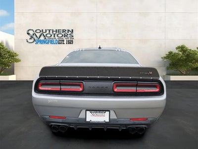 2016 Dodge Challenger 392 Hemi Scat Pack Shaker