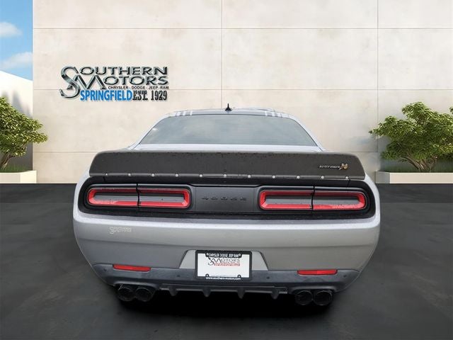 2016 Dodge Challenger 392 Hemi Scat Pack Shaker