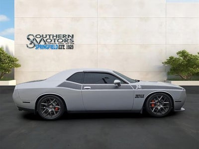 2016 Dodge Challenger 392 Hemi Scat Pack Shaker