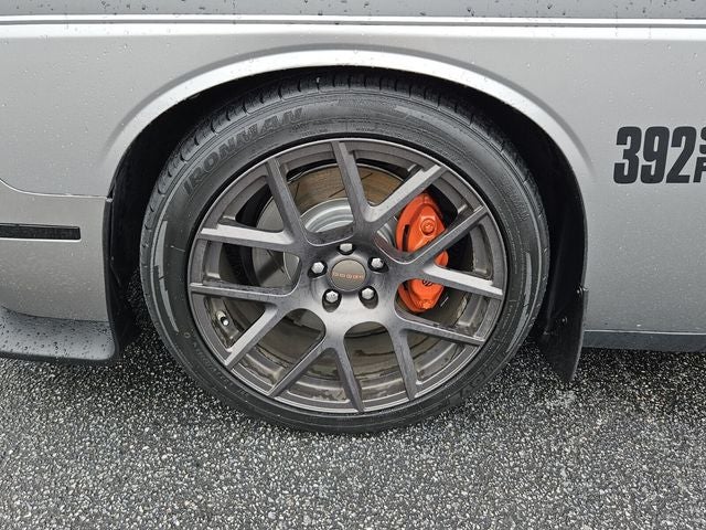 2016 Dodge Challenger 392 Hemi Scat Pack Shaker