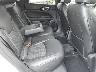 2027 Jeep Compass Latitude Altitude