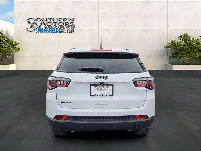 2027 Jeep Compass Latitude Altitude