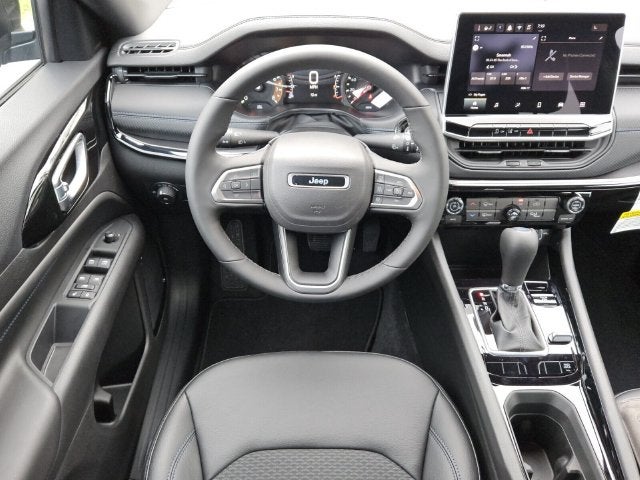 2027 Jeep Compass Latitude Altitude