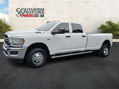 2023 RAM 3500 Tradesman Crew Cab 4x4 8' Box