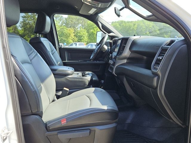 2022 RAM 3500 Tradesman Crew Cab 4x4 8' Box