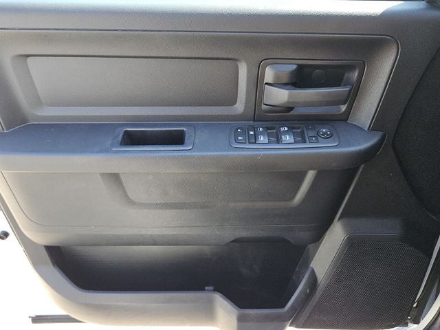 2022 RAM 3500 Tradesman Crew Cab 4x4 8' Box