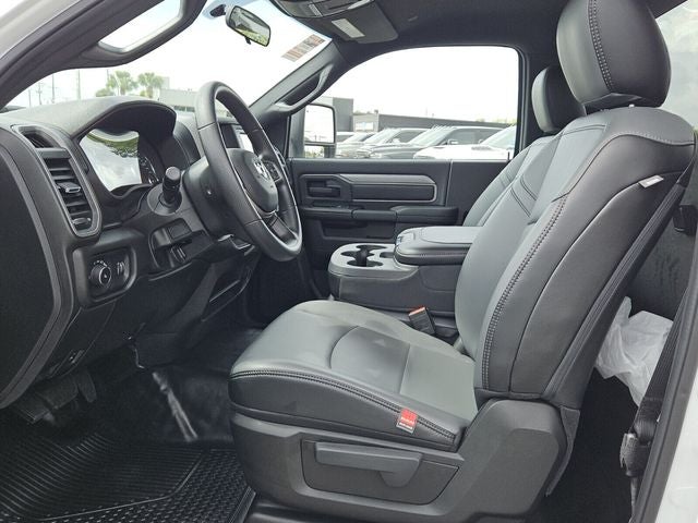 2024 RAM 2500 Tradesman Regular Cab 4x2 8' Box