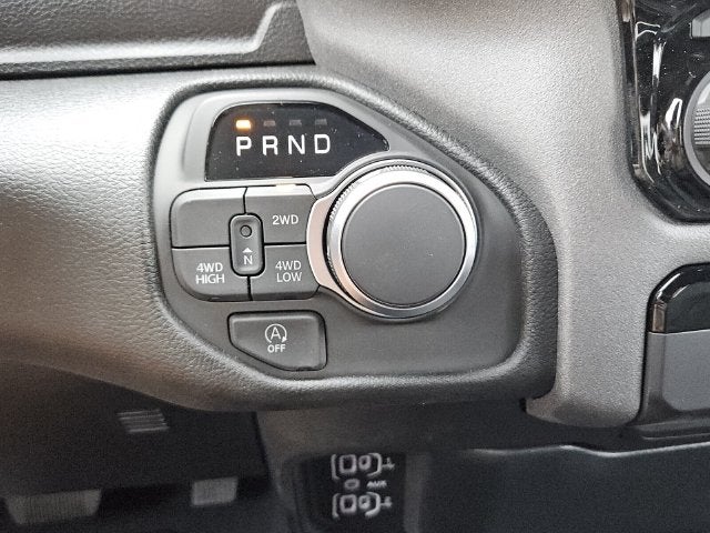 2026 RAM Ram 1500 RAM 1500 TRADESMAN CREW CAB 4X4 5'7' BOX