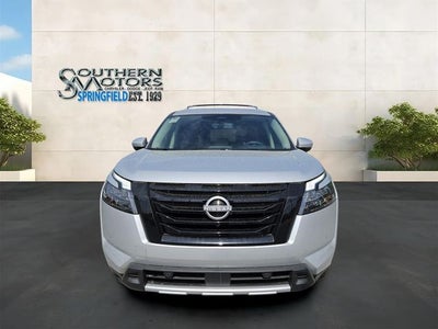 2025 Nissan Pathfinder Platinum FWD