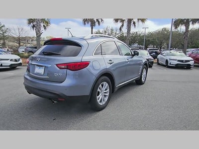 2017 INFINITI QX70 Base