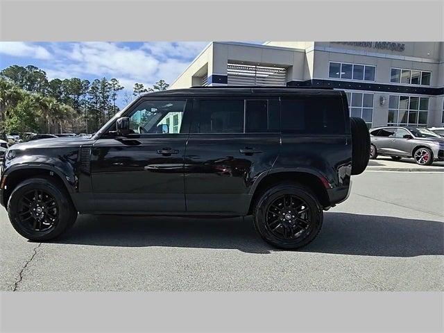 2025 Land Rover Defender 110 S