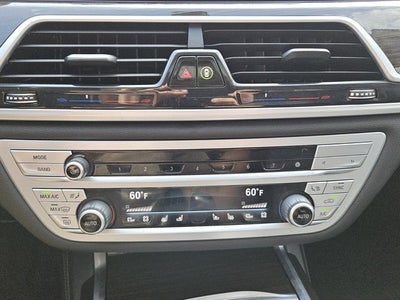 2022 BMW 7 Series 740i