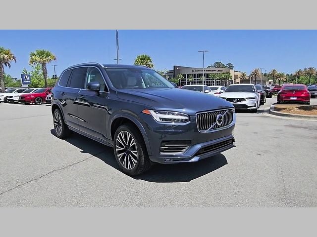 2022 Volvo XC90 T5 Momentum
