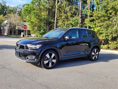 2021 Volvo XC40 Momentum