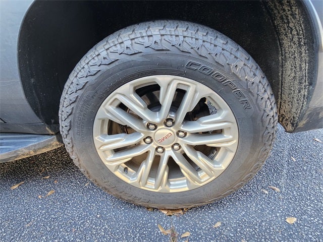 2022 GMC Yukon XL SLE