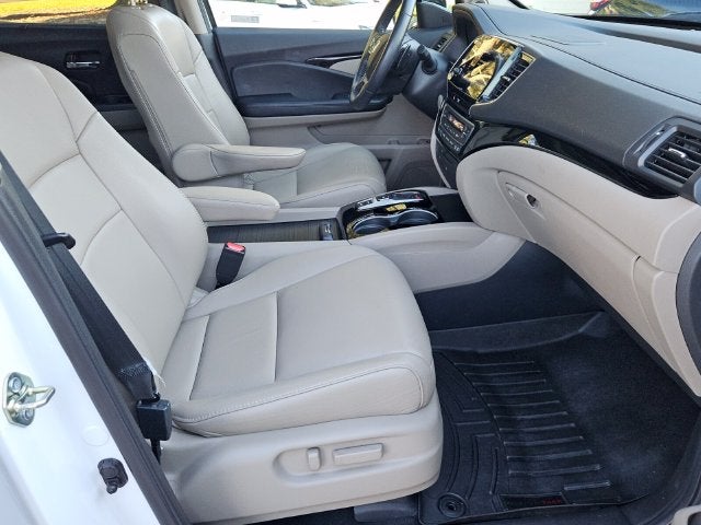 2020 Honda Pilot Touring 8 Passenger