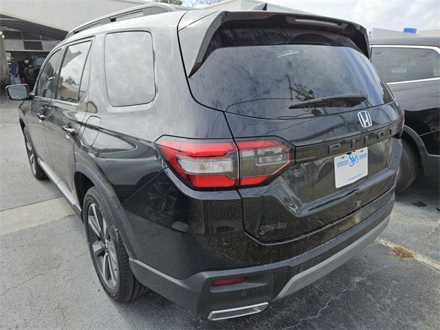 2023 Honda Pilot Touring
