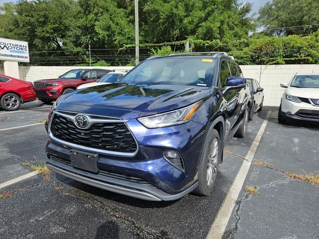 2022 Toyota Highlander Platinum