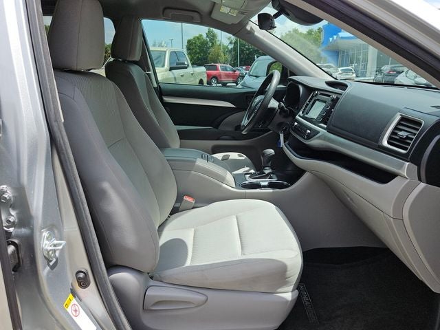 2017 Toyota Highlander LE