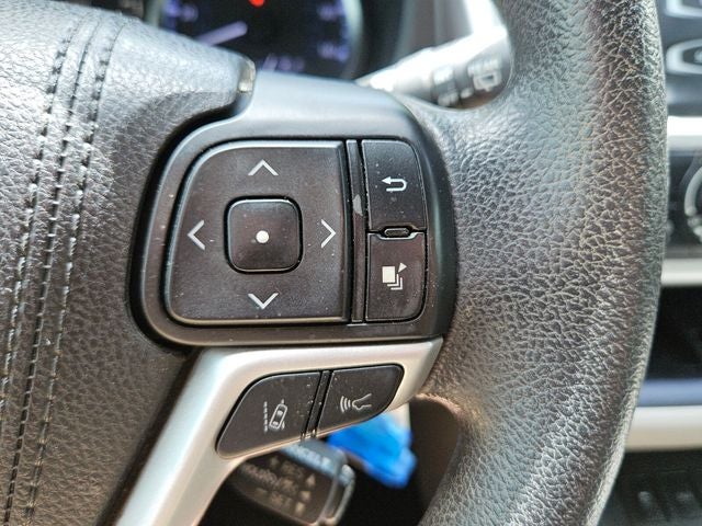 2017 Toyota Highlander LE
