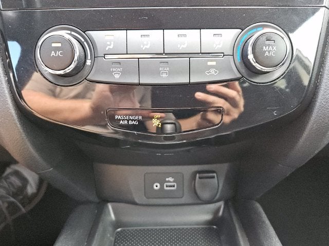 2022 Nissan Rogue Sport S